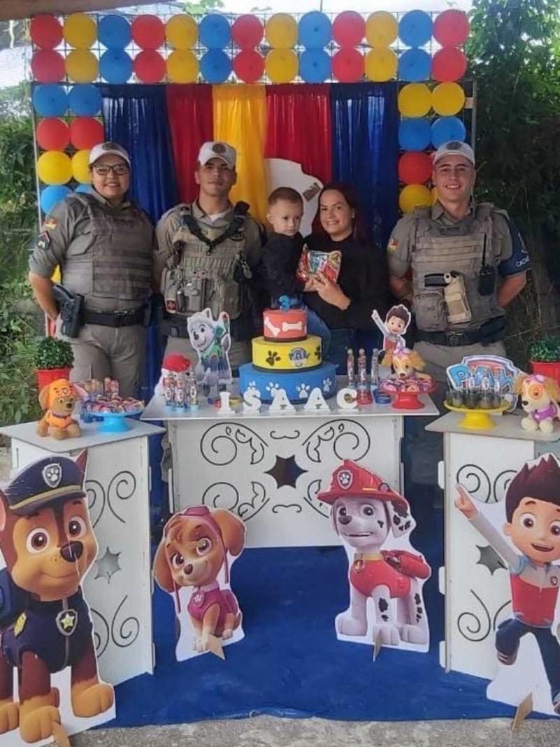 Brigada Militar Faz Surpresa Aniversariante Em Cachoeirinha Brigada