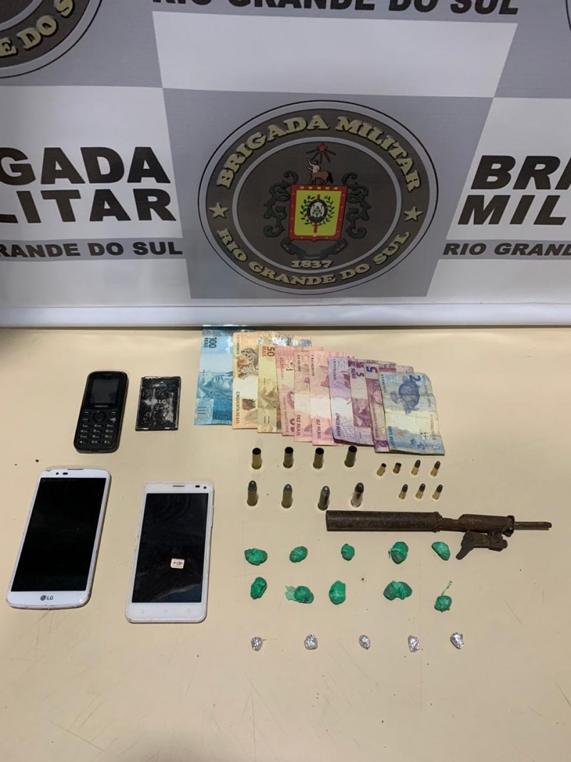 PRISÃO E APREENSÃO DE DROGAS EM CAMPO NOVO