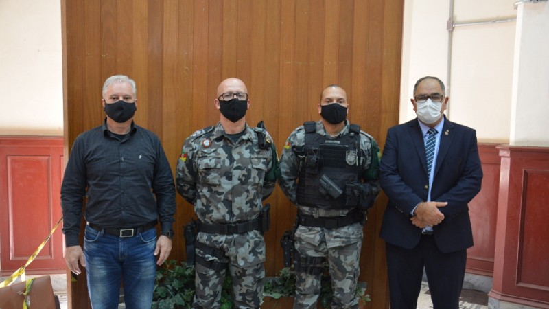 Policiais militares recebem homenagem da Câmara de Vereadores de Cachoeira do Sul