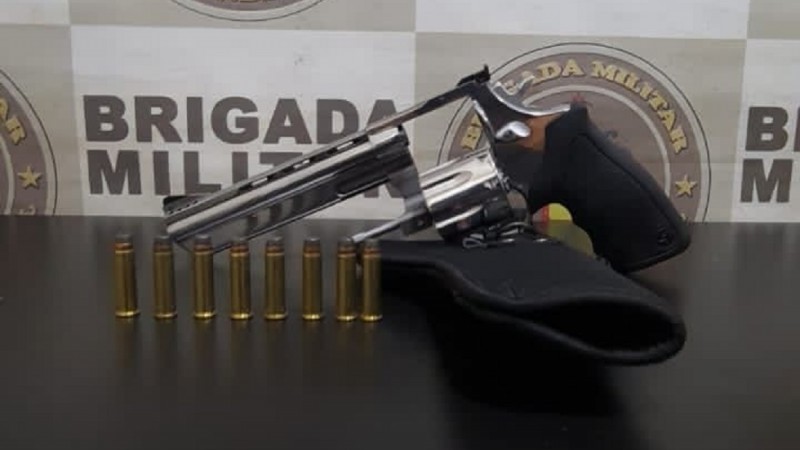 BM de Cachoeira do Sul realiza prisão por porte de arma de fogo
