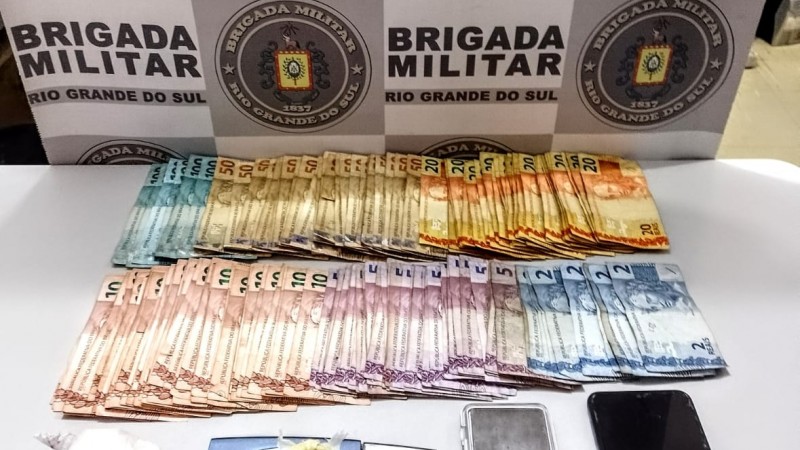BM de Cachoeira do Sul apreende dinheiro e drogas
