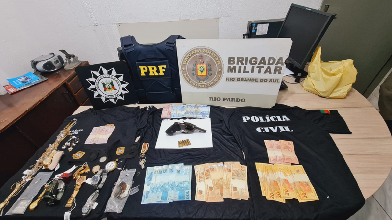 BM de Rio Pardo realiza prisão apos roubo a joalheria