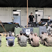 Instrução do Canil do 15º BPM para Alunos do Estágio de Adestramento e Emprego de Cães de Guerra do 3º BPE 12