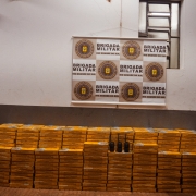 apreen&ccedil;&atilde;o de cigarros de origem estrangeira